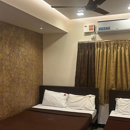 Rmc Travellers Inn Ченай Екстериор снимка